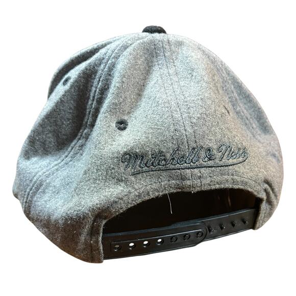 Golden State Warriors Mitchell & Ness Gray Wool Blend Hat Adjustable SnapBack - Picture 2 of 7